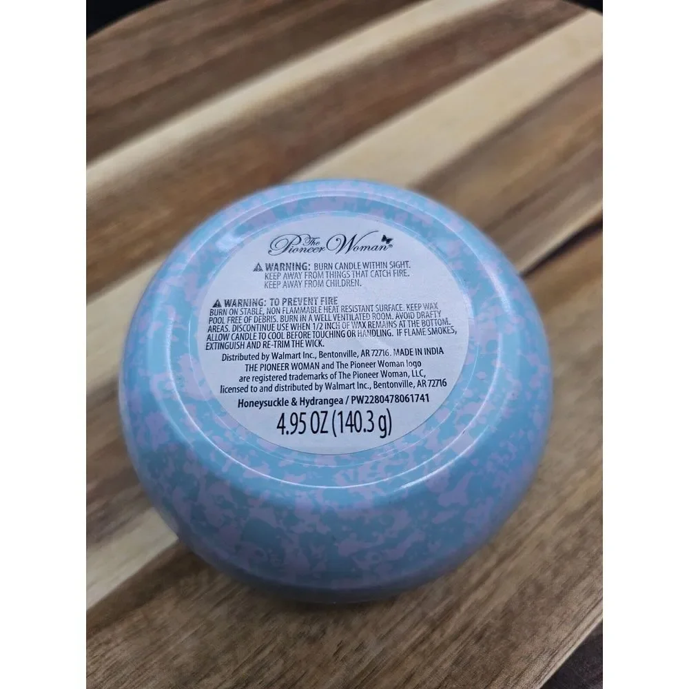 Pioneer Woman Honeysuckle & Hydrangea Tin Candle 4.95oz‎
